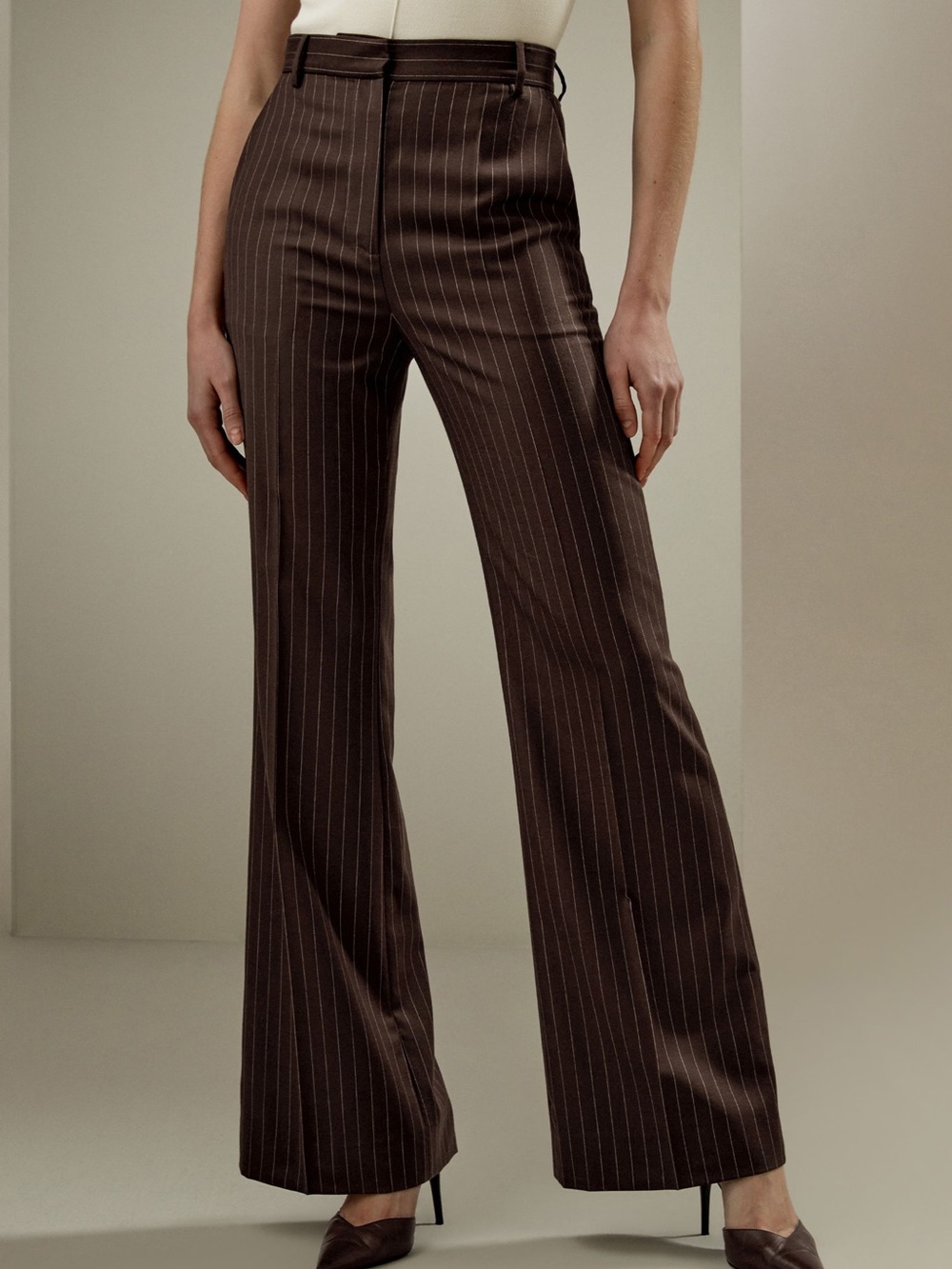 Lilysilk - Pinstriped High-Rise Straight Pants, Dark Brown, Size 2